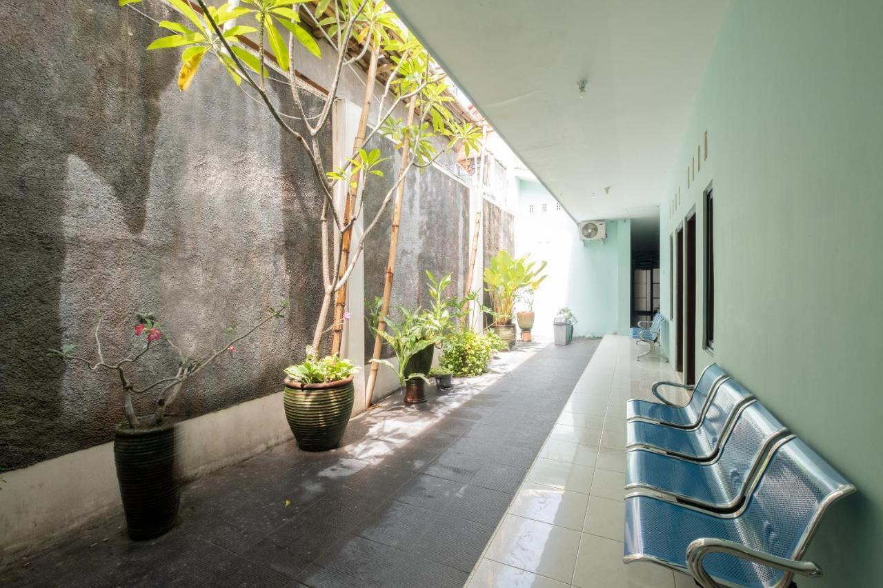 Spot On 2419 Rumah Nugraha Hotel Syariah Yogyakarta Exterior foto