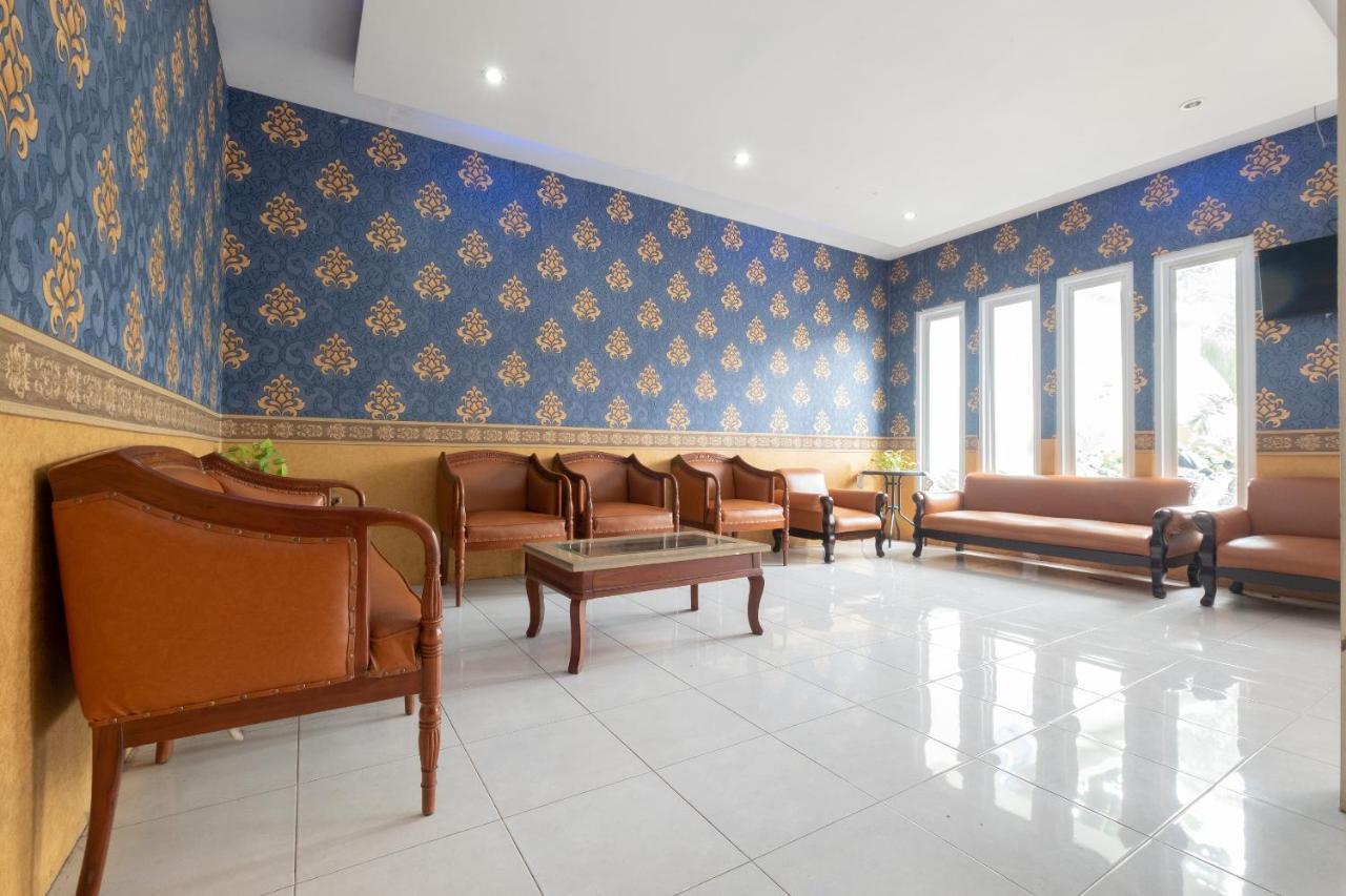 Spot On 2419 Rumah Nugraha Hotel Syariah Yogyakarta Exterior foto